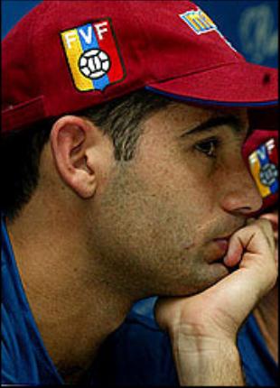 Mea Vitali Miguel En Una Baldosa